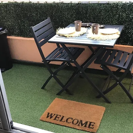 Avec Piscine אגדה