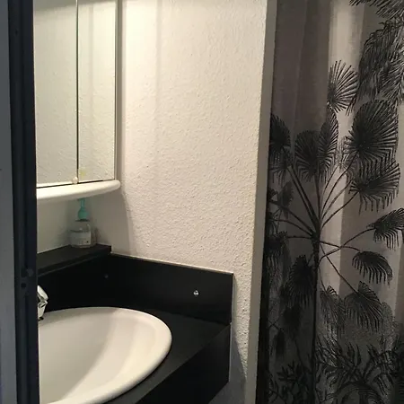 Avec Piscine